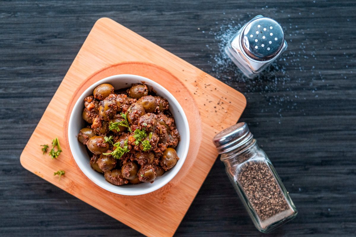 Zeitoon parvardeh olives in walnut and pomegranate sauce